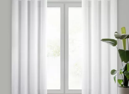 Firana na przelotkach 140x250 TIRSA biała z matowej tkaniny