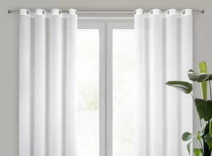 Firana na przelotkach 140x250 TIRSA biała z matowej tkaniny