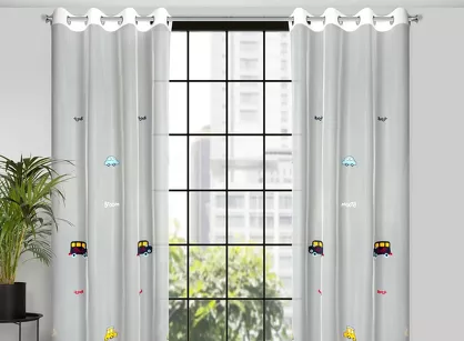 Firana na przelotkach 140x250 ALVIN biała z haftem dziecięcym w samochodziki
