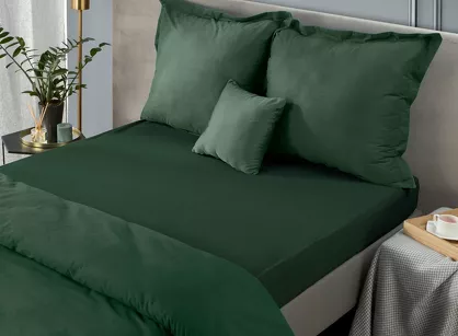 Prześcieradło z satyny bawełnianej z gumką NOVA 3 ciemna zieleń 100x200