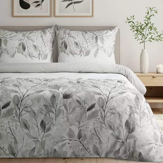 Pościel satynowa 220x200 SPRING 63 srebrna z wzorem kwiatowym z kolekcji Classic
