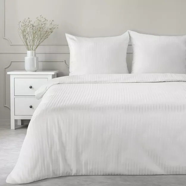 Pościel satynowa 140x200 VERA jednokolorowa gładka biała w prążki
