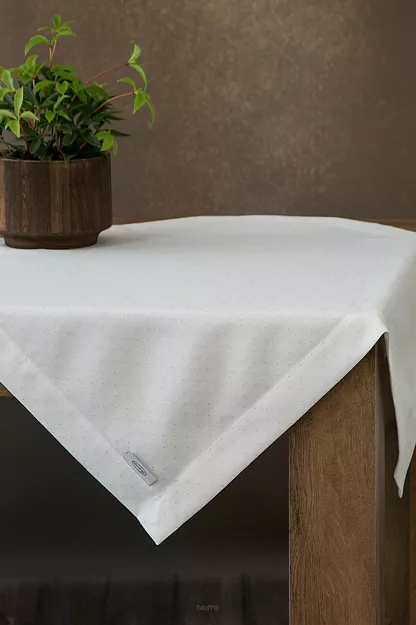 Nakładka elegancka 85x85 ELLEN biała w drobne kropeczki z ozdobną listwą połyskująca srebrną nicią