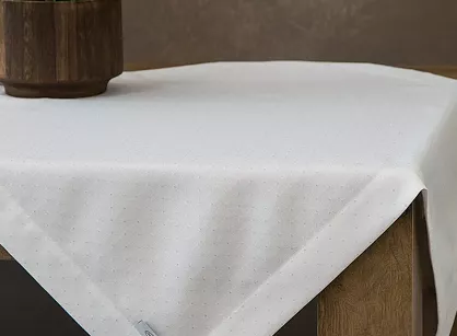 Nakładka elegancka 85x85 ELLEN biała w drobne kropeczki z ozdobną listwą połyskująca srebrną nicią