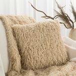 Poszewka 45x45 ADORE czarna z miękiego futerka - 2