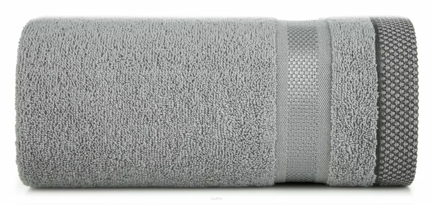 Ręcznik bawełniany 100x150 ABBIE srebrny z żakardową błyszczącą bordiurą w pasy z delikatną krateczką