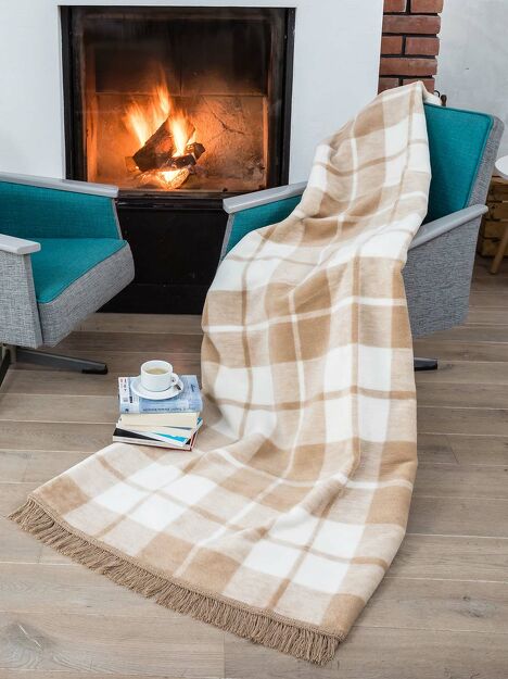 Koc bawełniany 150x200 1012-1 beżowy w kratkę z frędzlami