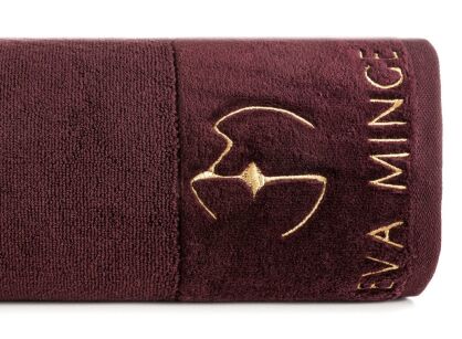 Ręcznik bawełniany 50x90 GAJA Eva Minge bordowy z welwetową bordiurą sygnowaną logo projektantki