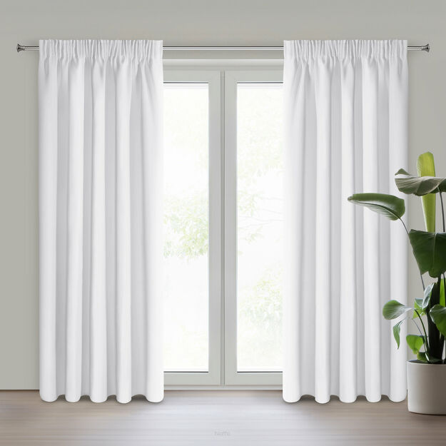 Zasłona na taśmie 135x270 LOGAN zaciemniająca biała jednokolorowa z półmatowej tkaniny