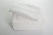 Ręcznik 70x140 EVI Pierre Cardin kremowy zdobiony bordiurą w kolorze ręcznika z logo marki - 7