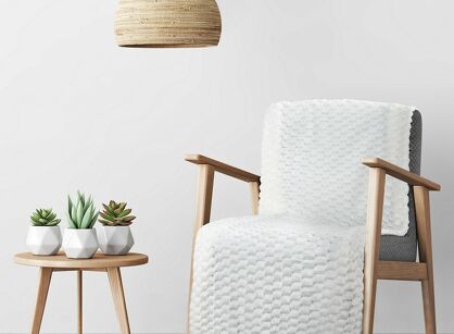 Koc na fotel 70x160 CINDY 6 biały puszysty w drobny wzór Design 91