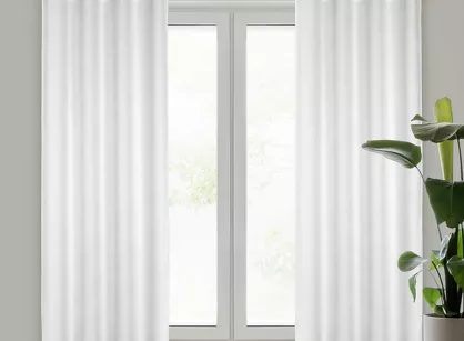 Zasłona gotowa na przelotkach 135x250 ALETA biała jednokolorowa z szenilu