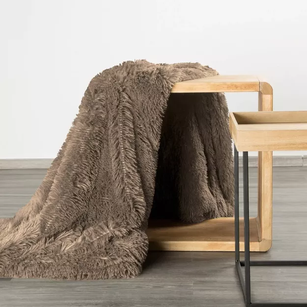 Koc futrzany 150x200 TIFANY 1 ciemny beż jednokolorowy puszysty z kolekcji Design 91