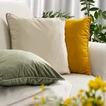 Poszewka welwetowa 45x45 GAJA 2 jednokolorowa pudrowa obszyta lamówką - 5