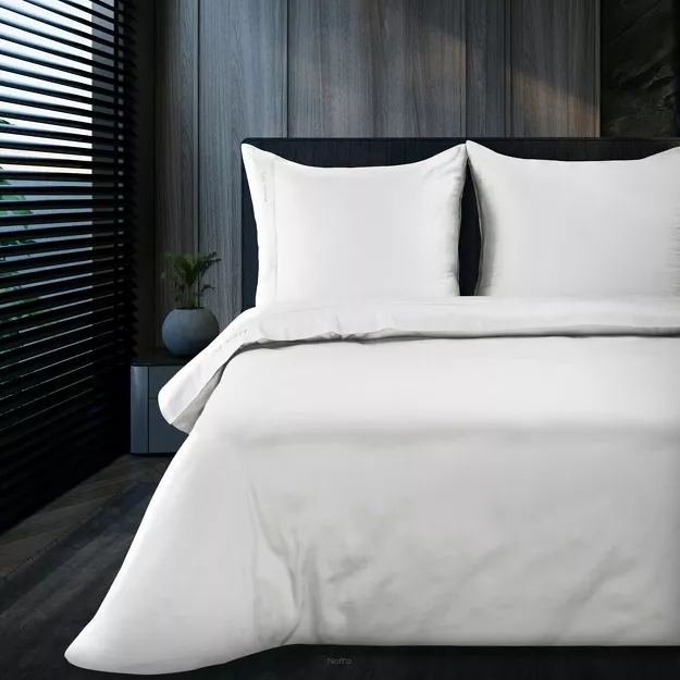 Pościel z makosatyny 160x200 ELEGANT 1A Eva Minge biała z ozdobną kantą i haftem 