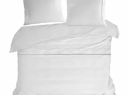 Pościel z makosatyny 160x200 ELEGANT 1A Eva Minge biała z ozdobną kantą i haftem 