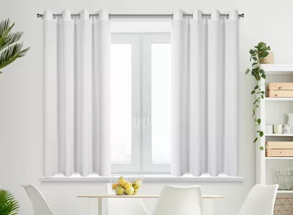 Zasłona na przelotkach 140x175 RITA jednokolorowa biała z miękkiej tkaniny