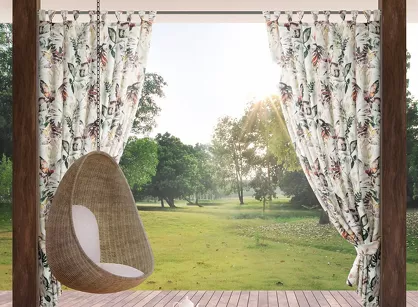 Zasłona na taras 155x240 GARDEN 2 na szelkach zapinanymi na rzepy biała z stalowym wzorem kwiatowym na taras wodoodporna