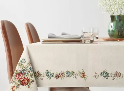 Obrus gobelinowy 140x180 1233 naturalny z wzorem kwiatowym