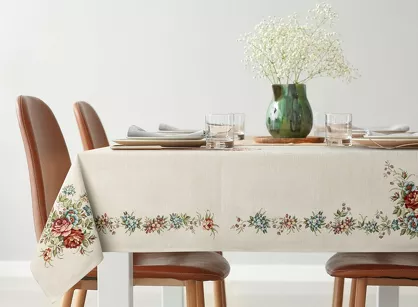 Obrus gobelinowy 140x180 1233 naturalny z wzorem kwiatowym