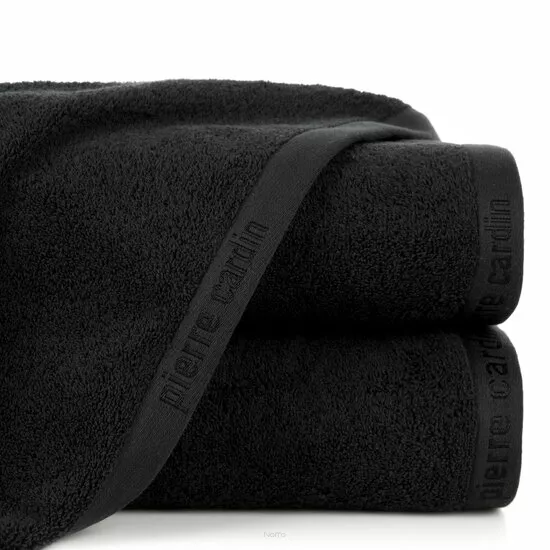 Ręcznik 70x140 EVI Pierre Cardin czarny zdobiony bordiurą w kolorze ręcznika z logo marki