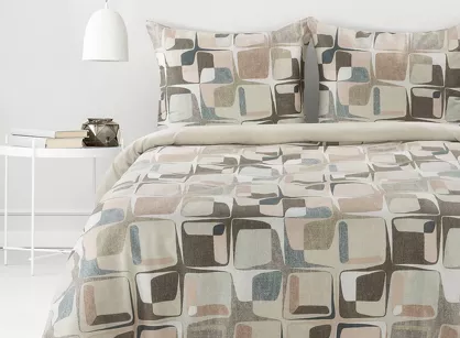 Pościel satynowa 220x200 SPRING 36 beżowa z wzorem geometrycznym z kolekcji Classic