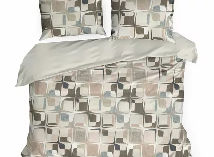 Pościel satynowa 220x200 SPRING 36 beżowa z wzorem geometrycznym z kolekcji Classic