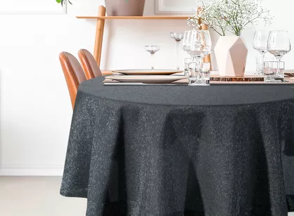 Obrus bawełniany 145x220 STELLA 1 czarny zdobiony kantą z wplecioną nicią srebrną
