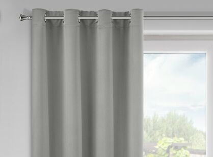 Zasłona na przelotkach 140x175 LOGAN zaciemniająca srebrna jednokolorowa z półmatowej tkaniny