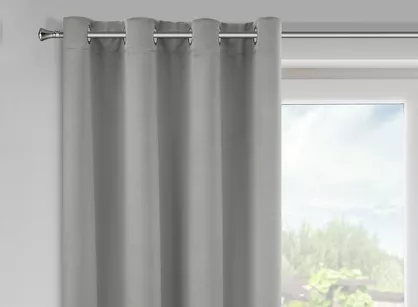 Zasłona na przelotkach 140x175 LOGAN zaciemniająca srebrna jednokolorowa z półmatowej tkaniny