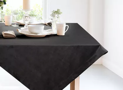 Nakładka welwetowa 85x85 MELINDA czarna wykończona mankietem