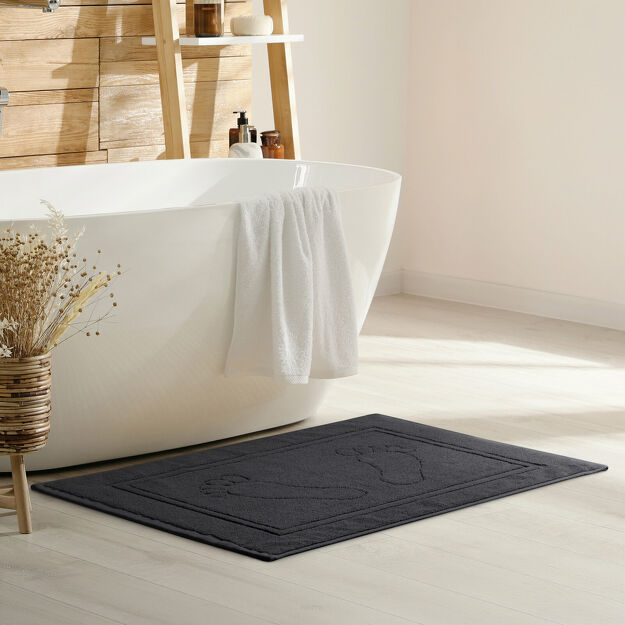 Dywanik bawełniany 50x70 SAMMY czarny jednokolorowy z wzorem stóp