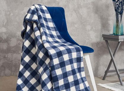 Koc bawełniany 150x200 2146-1 biały granatowy piknikowy klasyk wykończony szydełkiem