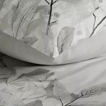 Pościel satynowa 140x200 SPRING 63 srebrna z wzorem kwiatowym z kolekcji Classic - 7