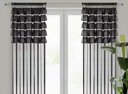 Firana na taśmie 140x270 AURA czarna z etaminy zdobiona w górnej części falbanami