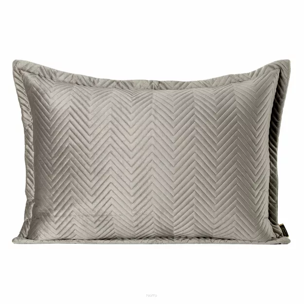 Poszewka welwetowa 50x70 Sofia beżowa pikowana w gęstą jodełkę