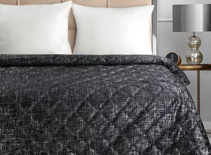 Narzuta welwetowa 170x210 BLINK 6 czarna błyszcząca srebrny przecierany wzór