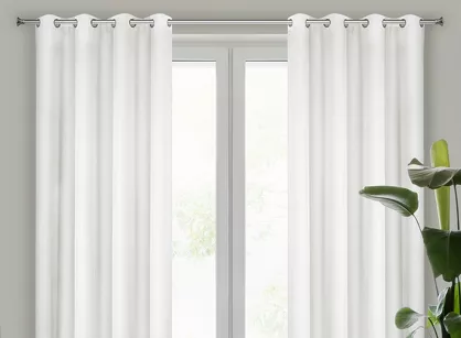Zasłona gotowa na przelotkach 140x250 ADORE biała z jednobarwnej gładkiej tkaniny Design 91