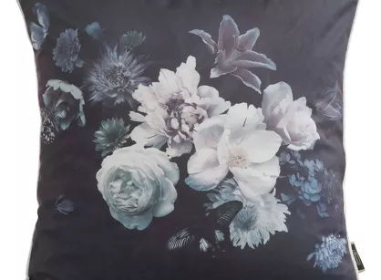 Poszewka welwetowa 45x45 VELVET 133 czarna z designerskim fioletowym wzorem botanicznym