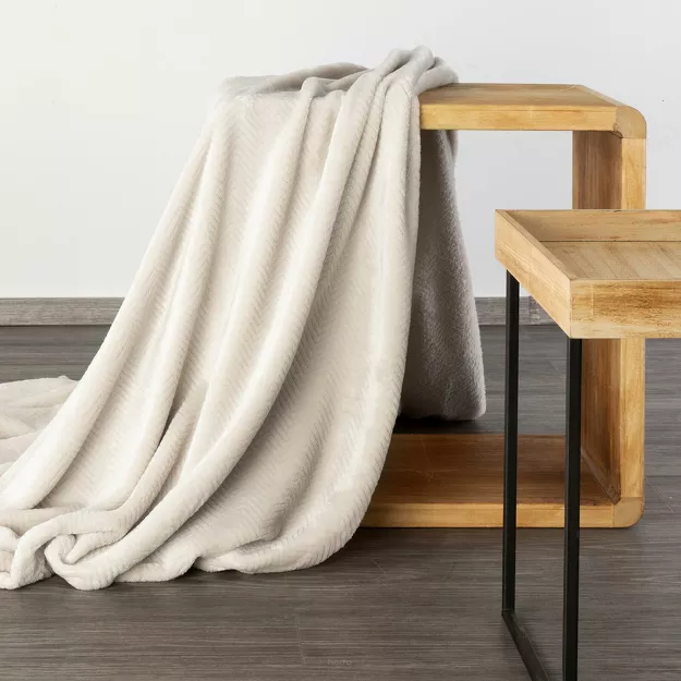 Koc 170x210 CINDY 5 kremowy puszysty w jodełkę Design 91