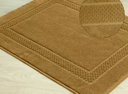 Dywanik bawełniany 50x70 CALEB miodowy z delikatnym tłoczeniem krateczki