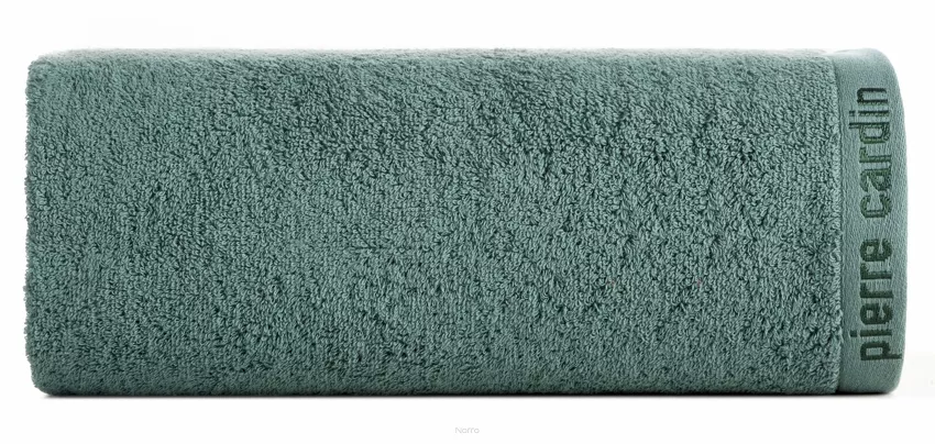 Ręcznik 70x140 EVI Pierre Cardin ciemna mięta zdobiony bordiurą w kolorze ręcznika z logo marki