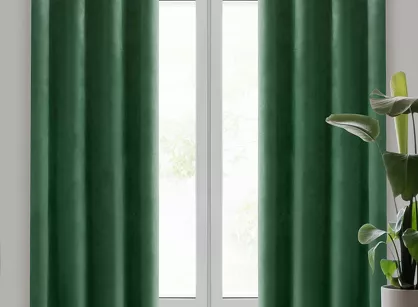 Zasłona na przelotkach 215x250 MELANIE welwetowa ciemna zieleń o aksamitnej strukturze