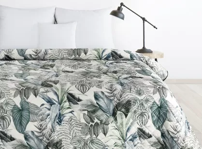 Narzuta welwetowa 220x240 DAVOS 2 biała pikowana z wzorem egzotycznych zielonych i srebrnych liści