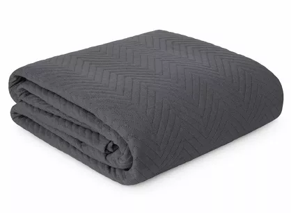 Narzuta jednokolorowa 220x240 LEN 3 grafitowa pikowana w gęstą jodełkę imitująca len