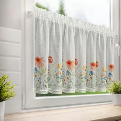 Zazdrostka w tunelu 150x60 NATI biała z etaminy zdobiona koronką z nadrukiem wiosennych kwiatów