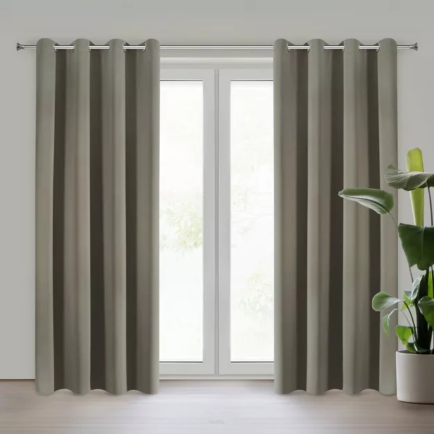 Zasłona na przelotkach 135x250 LOGAN zaciemniająca cappuccino jednokolorowa z półmatowej tkaniny