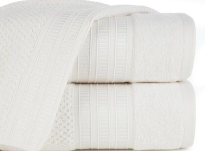 Ręcznik bawełniany 50x90 ROSITA kremowy z subtelną bordiurą w delikatne poziome paski