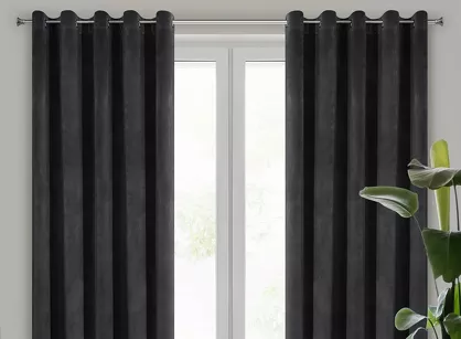 Zasłona na przelotkach 140x250 VILLA welwetowa czarna o aksamitnej strukturze