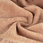 Ręcznik 50x90 EVI Pierre Cardin ciemny puder zdobiony bordiurą w kolorze ręcznika z logo marki 430 g/m2 - 3